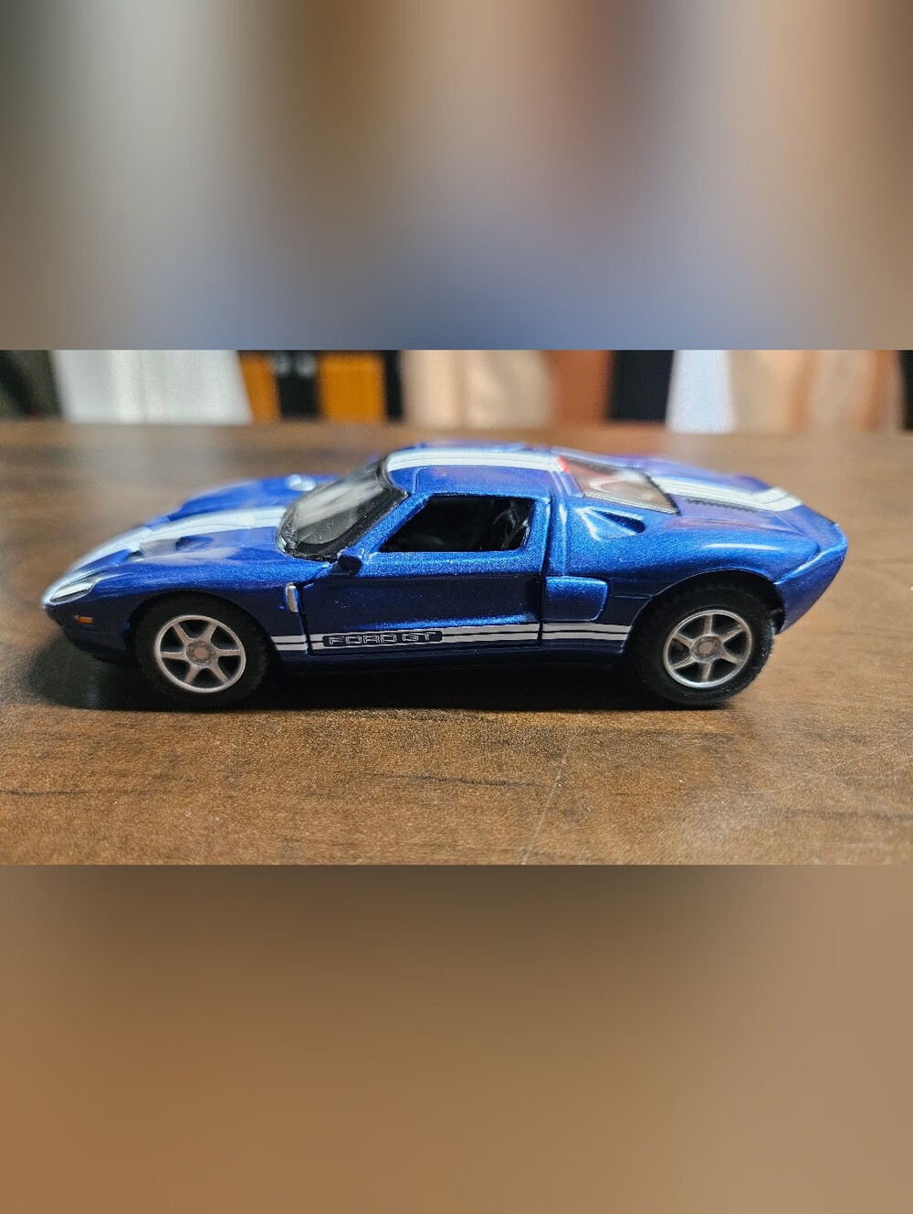 2006 Ford GT Blue White Stripe  KT5092
